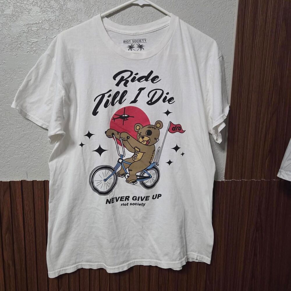 Notinlist Men's White T-shirt